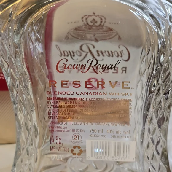 Crown Royal Reserve Whiskey Bottle with Red Velvet Bag New Empty - Picture 3 of 4